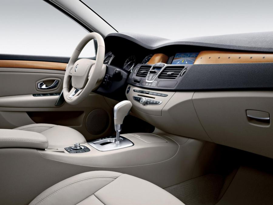  Renault Laguna III Estate 2007 года  (фото 3 из 31)